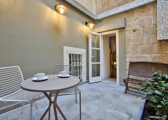 Pensión Chateau La Vallette - Grand Harbour 3*